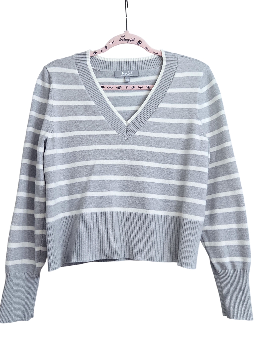 Marled By Reunited Clothing Cropped Gray & White Striped V Neck Sweater Large